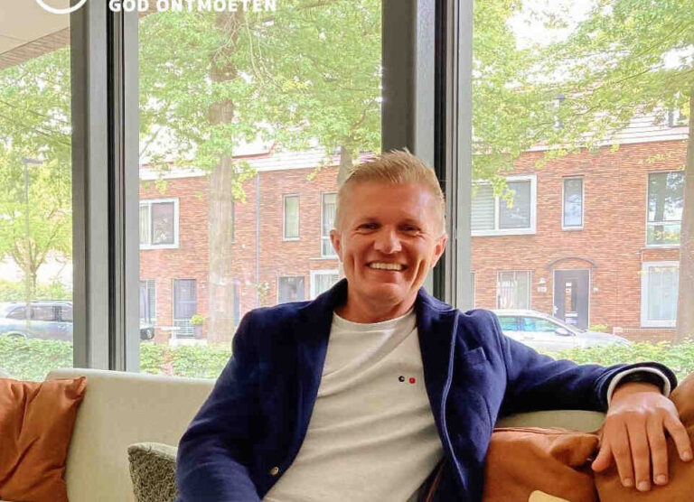 Wil de ware God opstaan?