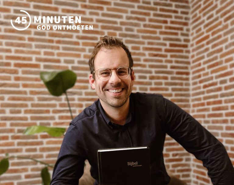 Bidden met de Bijbel